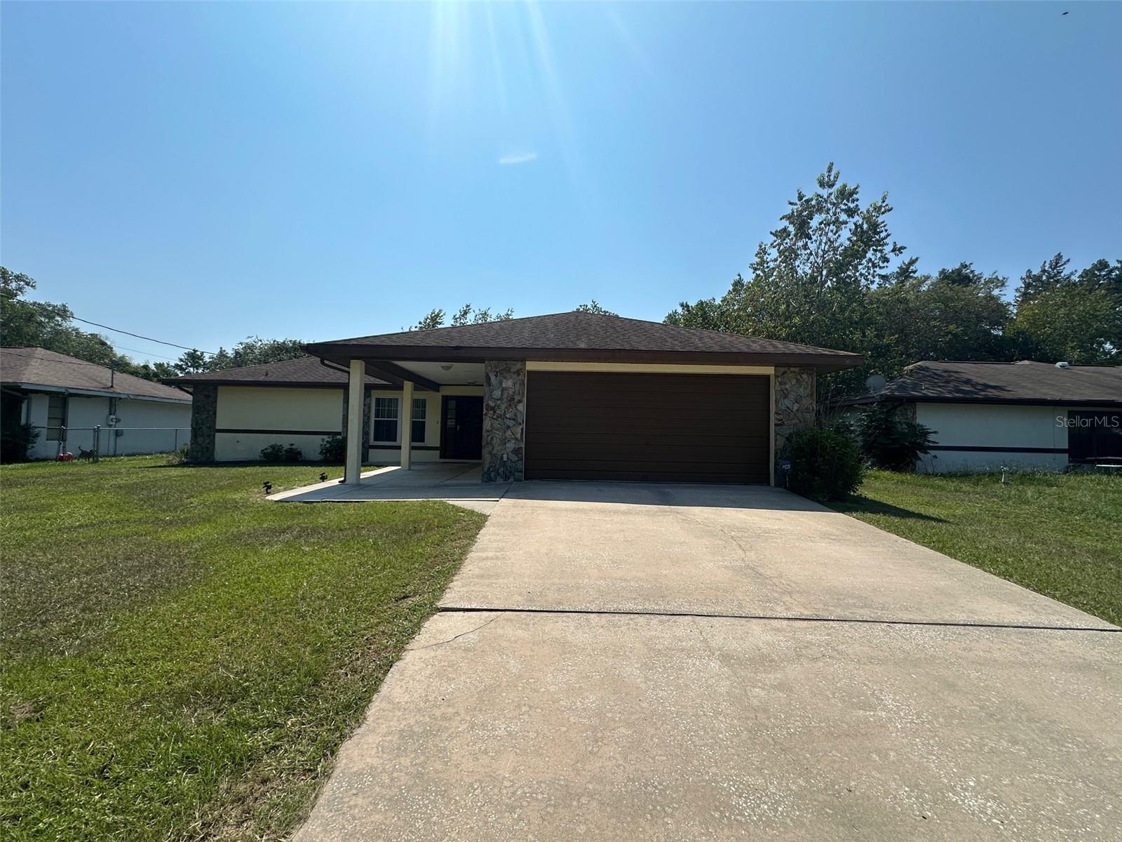 RAINBOW LAKES ESTATE - Residential