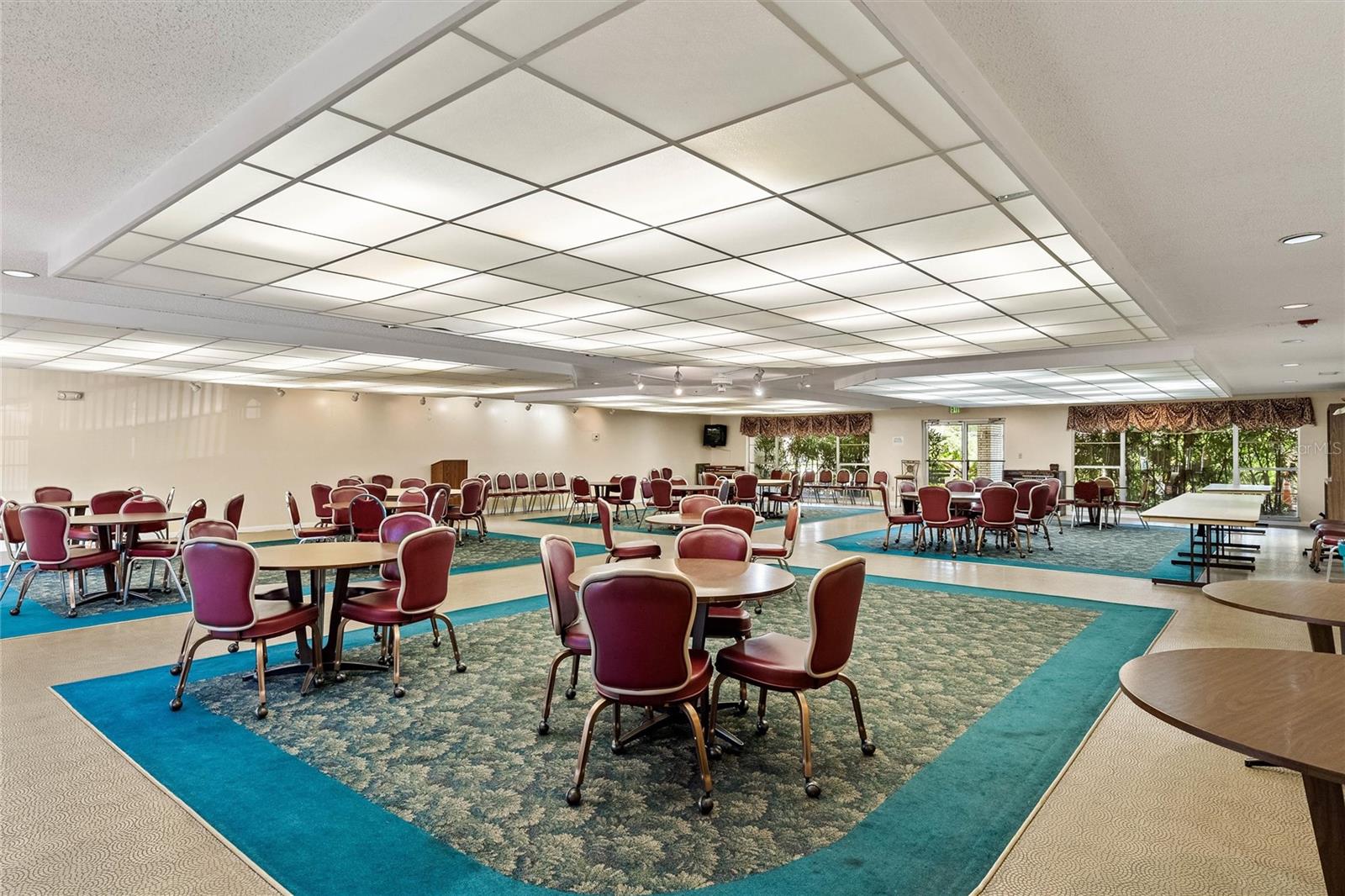 TERRACE PARK OF FIVE TOWNS - Residential