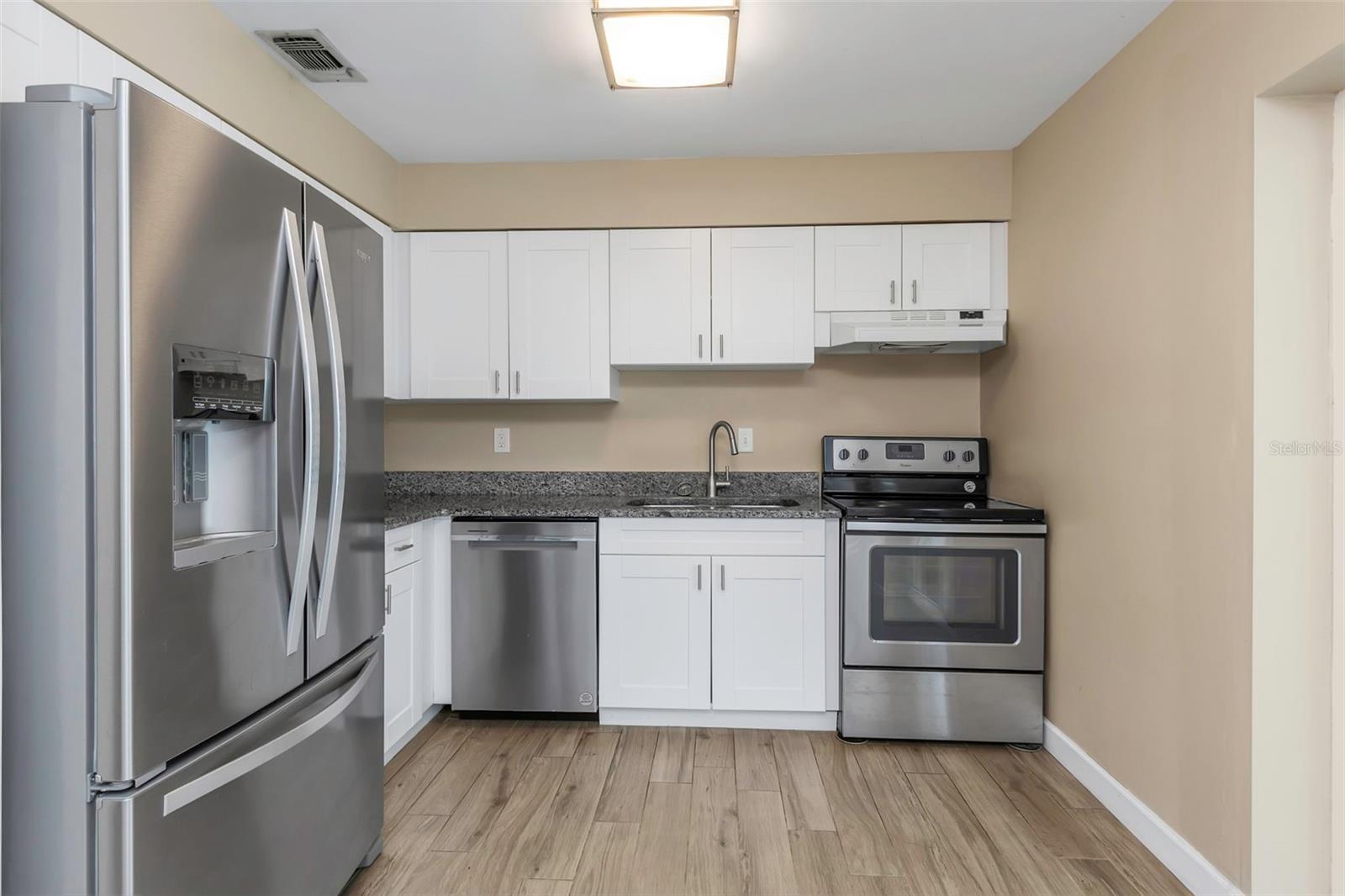 BONNIE BAY UNIT ONE - Residential Lease