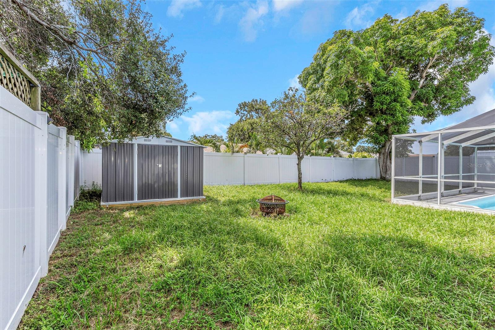 BONNIE BAY UNIT ONE - Residential Lease