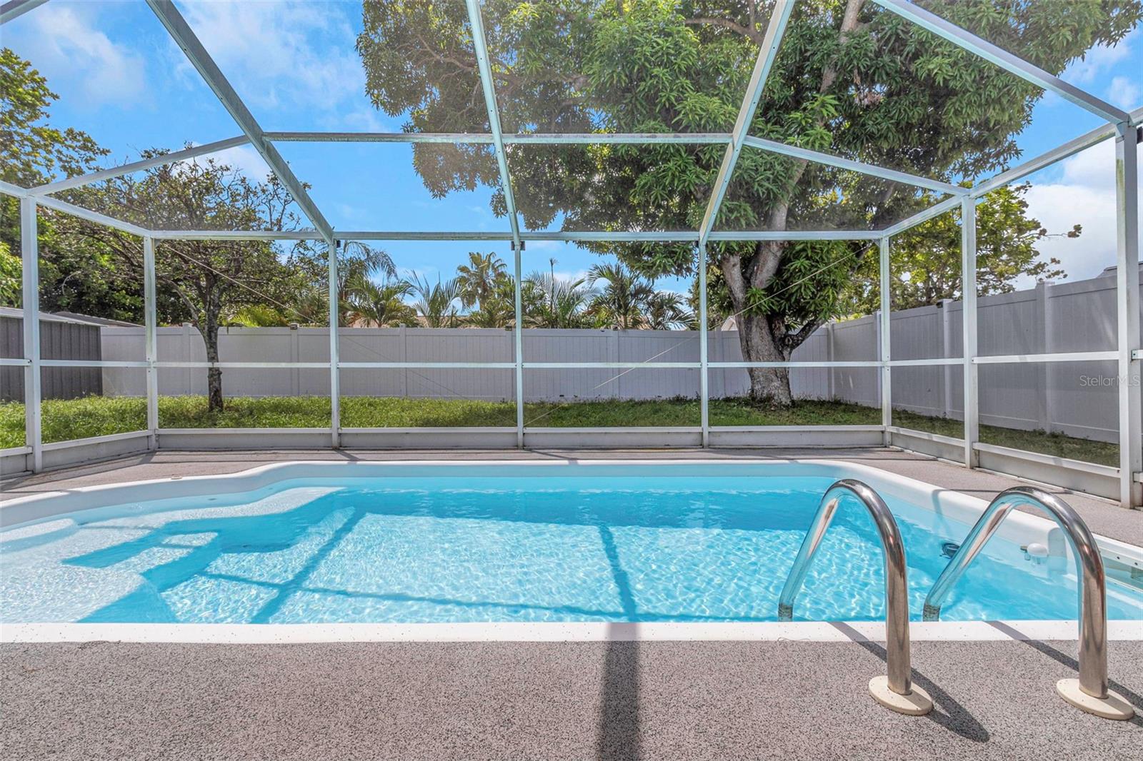 BONNIE BAY UNIT ONE - Residential Lease