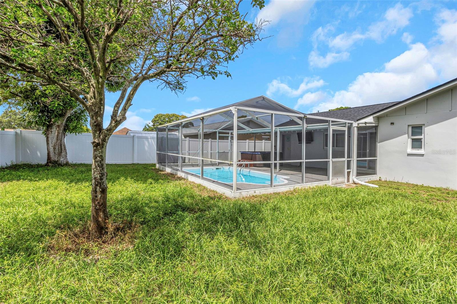 BONNIE BAY UNIT ONE - Residential Lease