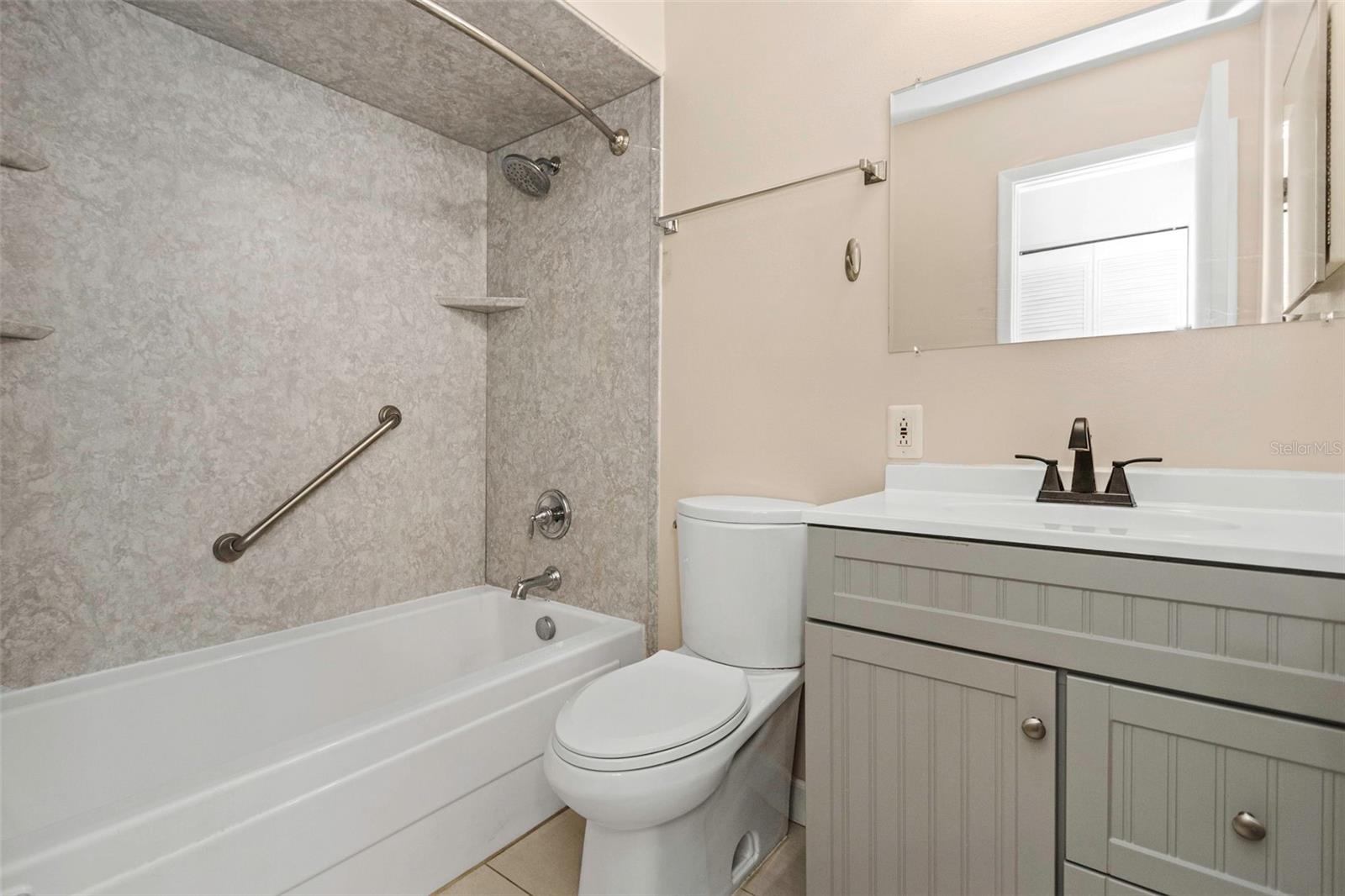 BONNIE BAY UNIT ONE - Residential Lease