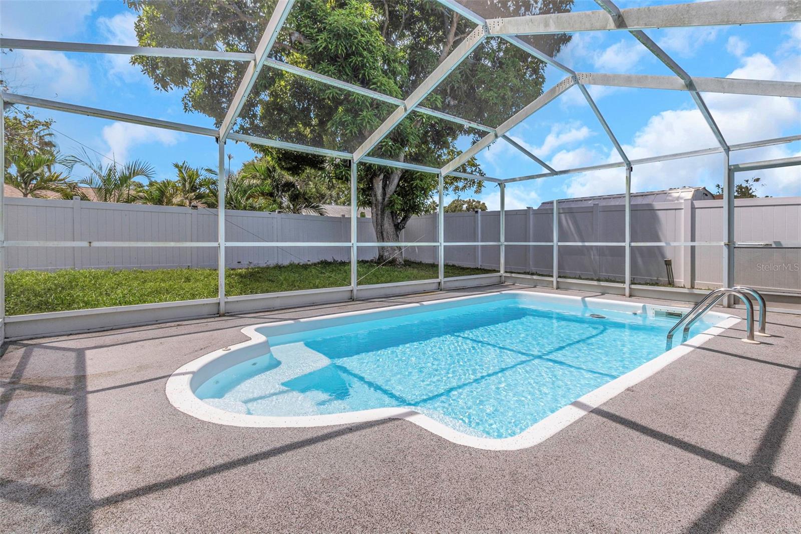 BONNIE BAY UNIT ONE - Residential Lease