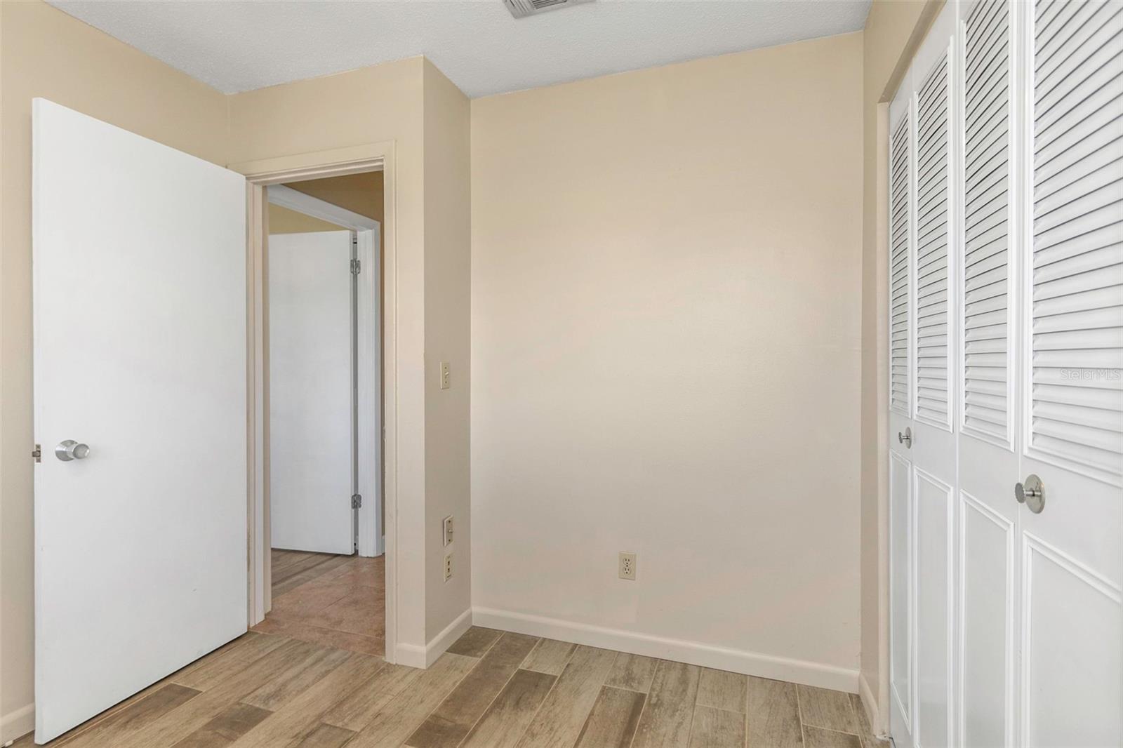 BONNIE BAY UNIT ONE - Residential Lease