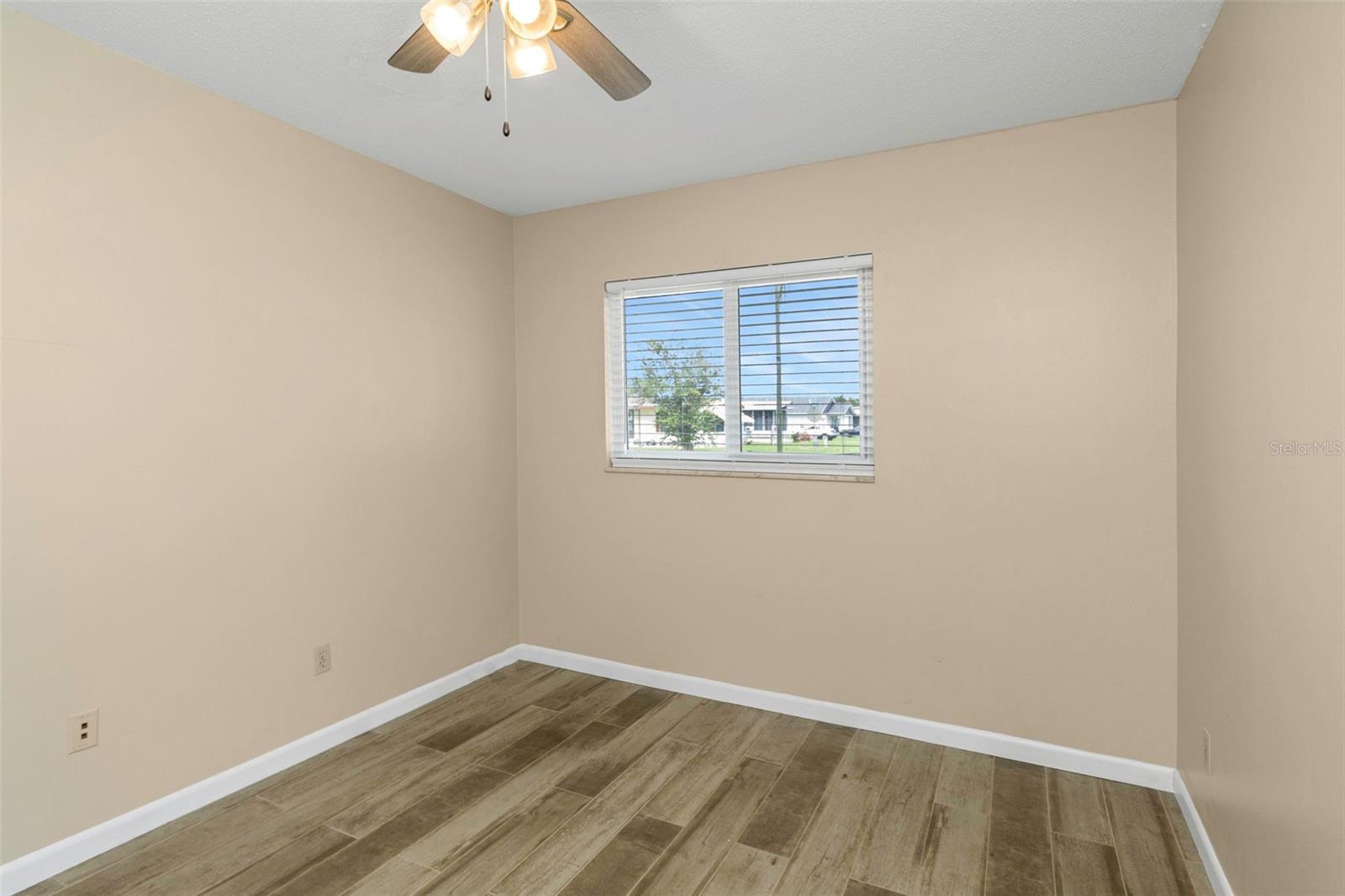 BONNIE BAY UNIT ONE - Residential Lease