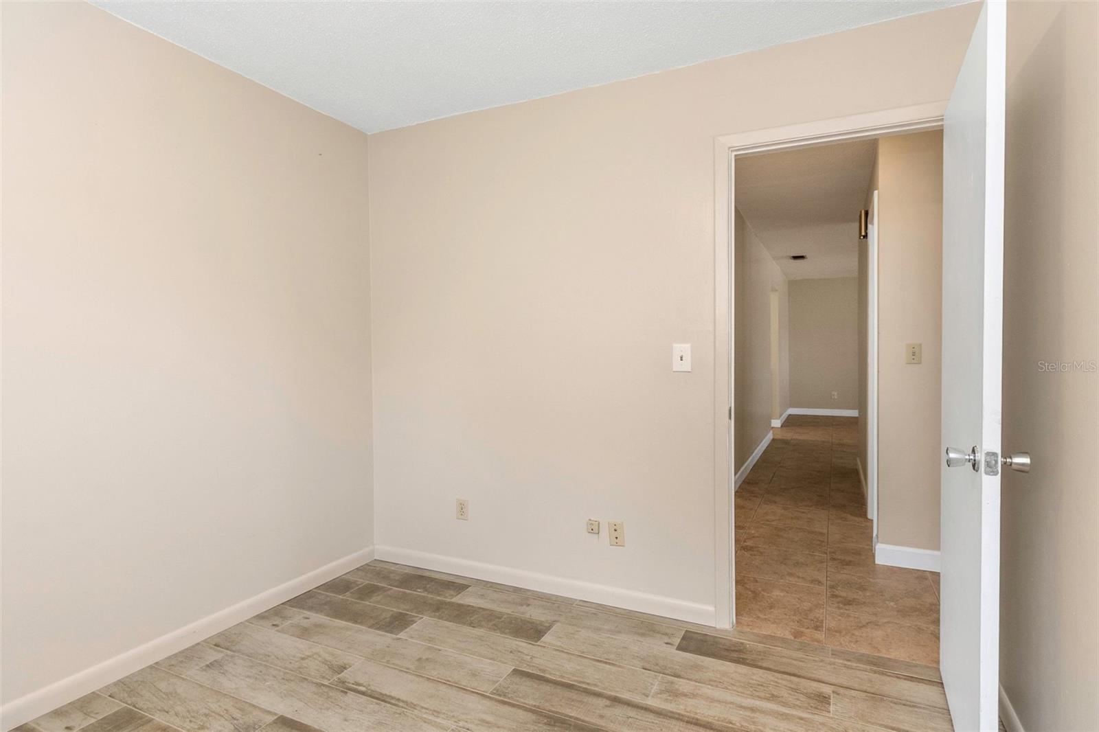 BONNIE BAY UNIT ONE - Residential Lease