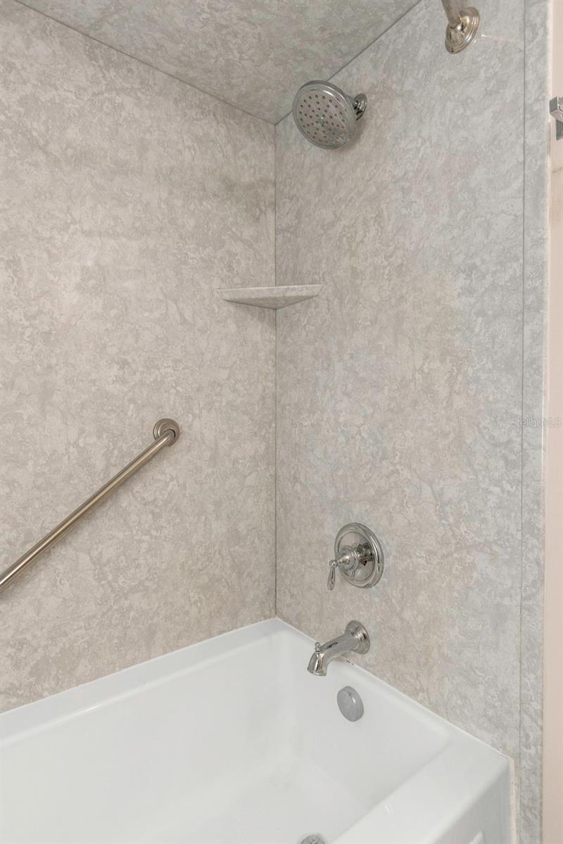 BONNIE BAY UNIT ONE - Residential Lease