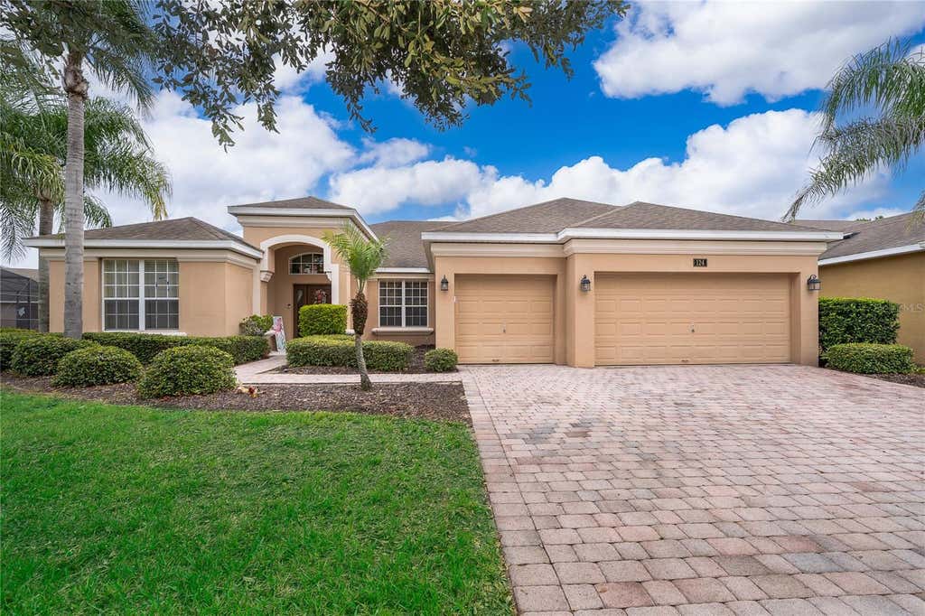 Photo of 124 Yellow Snapdragon Drive, Davenport, FL 33837 (MLS # S5154685)