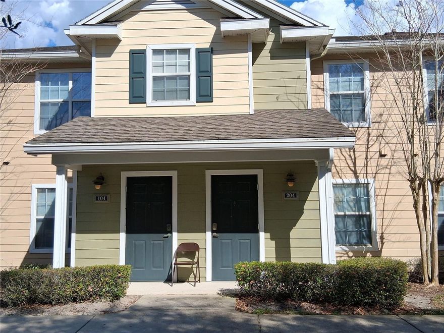 Nice second floor condo in Enterprise Cove, with easy access to I-4 and all shopping. Features include 3 bedrooms, 2 full baths, with primary bedroom on suite, all appliances including in unit washer and dryer, a nice sized living room with separate dining area, and lots of closet space.