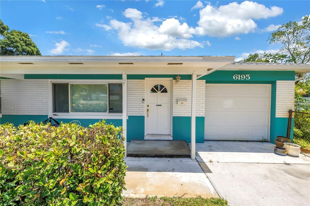Photo of 6195 28th Avenue N, St Petersburg, FL 33710 (MLS # TB8395970)