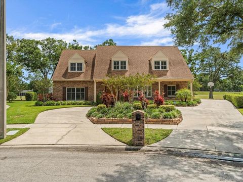 4033 PRIORY CIRCLE TAMPA FL 33618