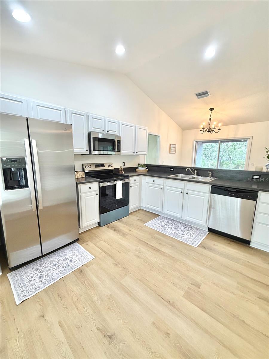 13 FISHER TRAIL TERRACE