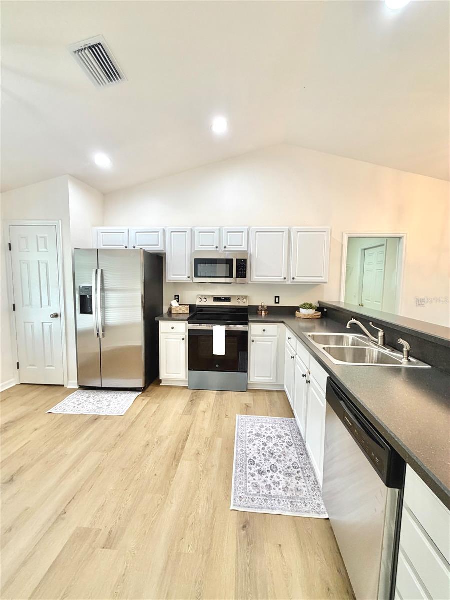 13 FISHER TRAIL TERRACE