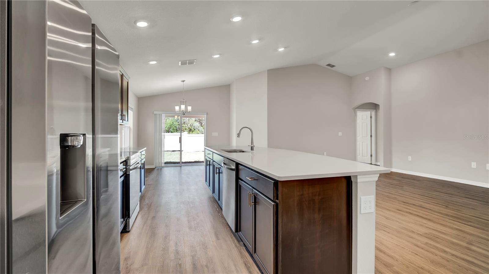 GENEVA LNDGS PH 2 - Residential Lease