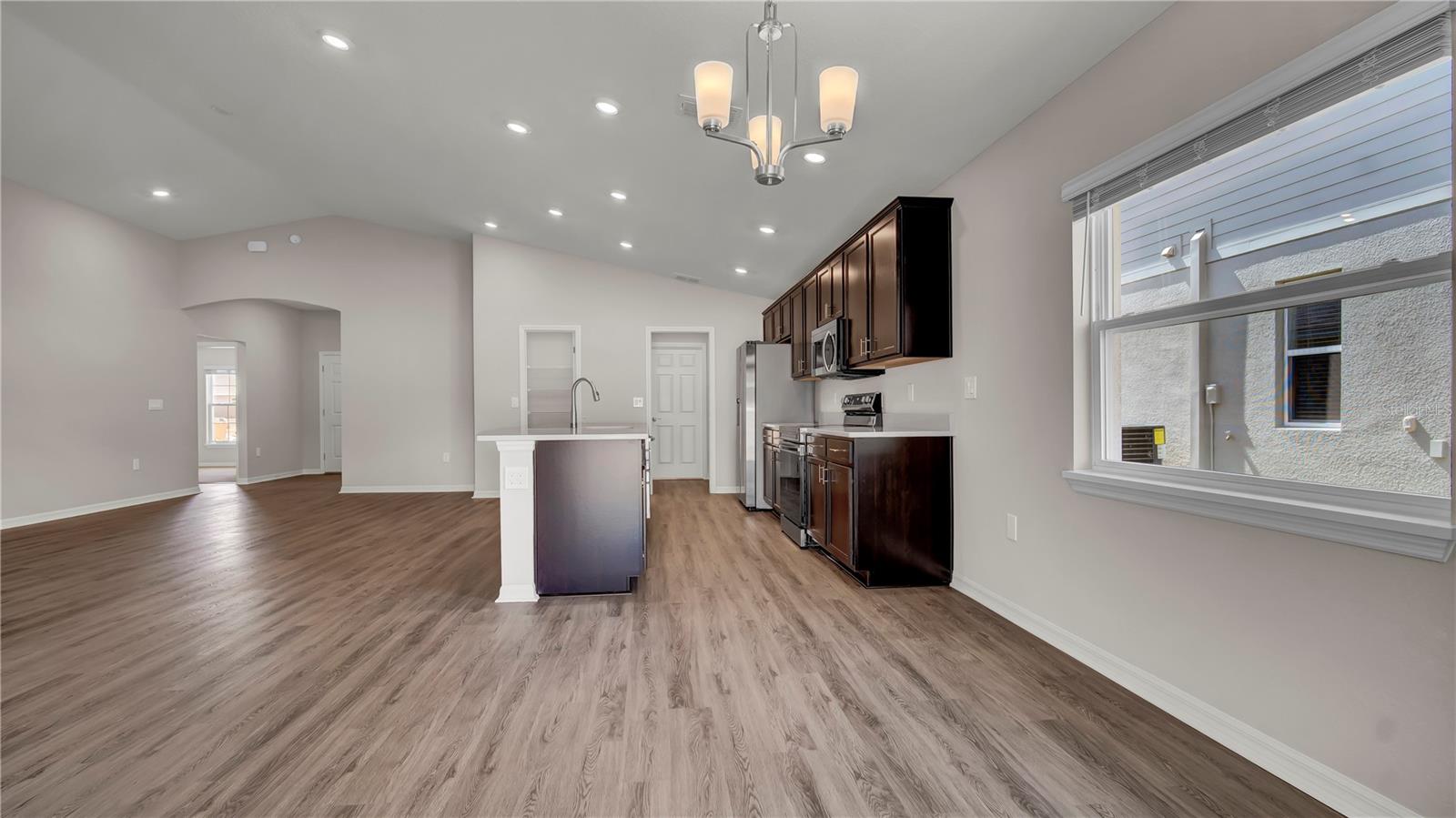 GENEVA LNDGS PH 2 - Residential Lease