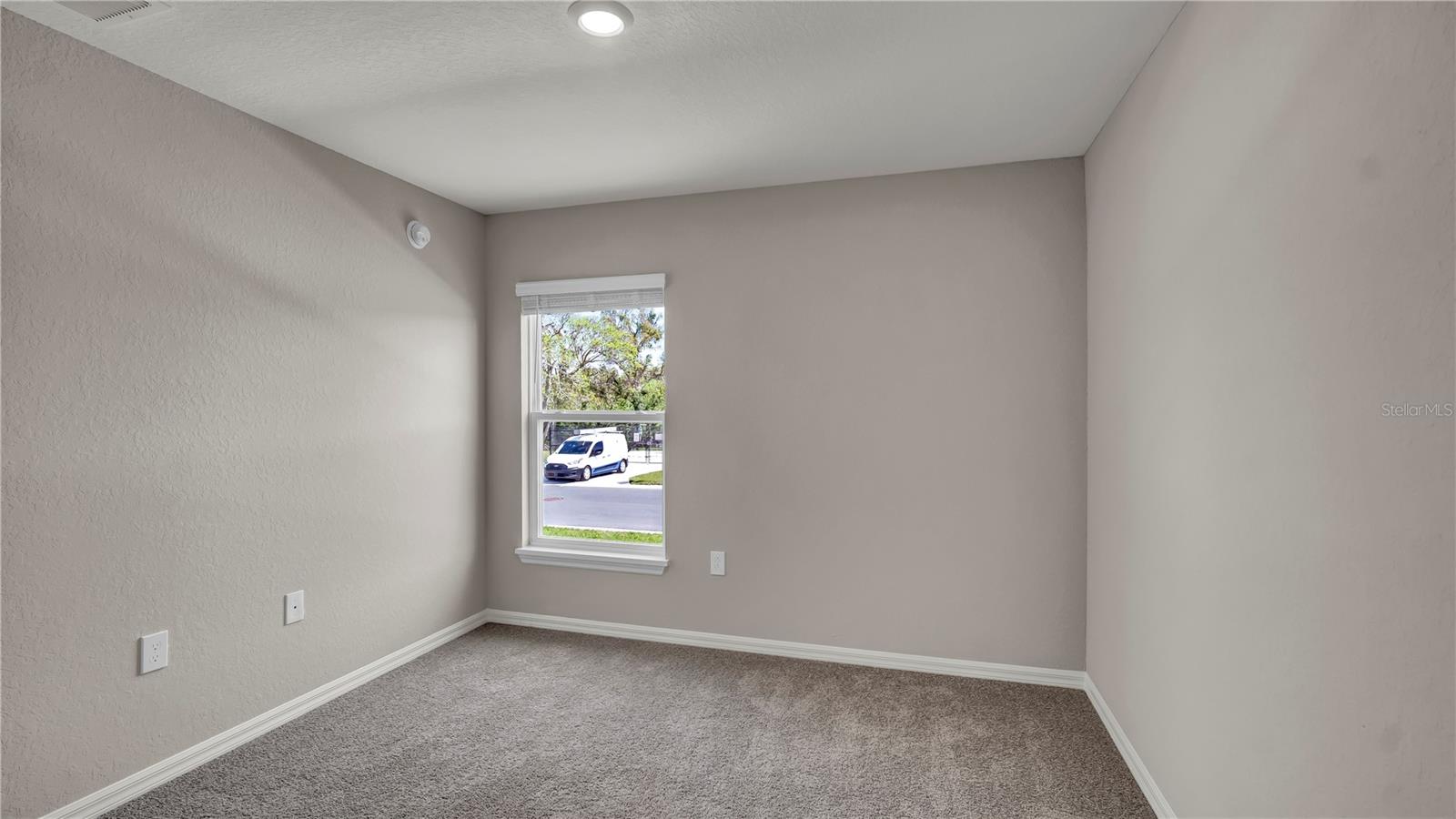 GENEVA LNDGS PH 2 - Residential Lease
