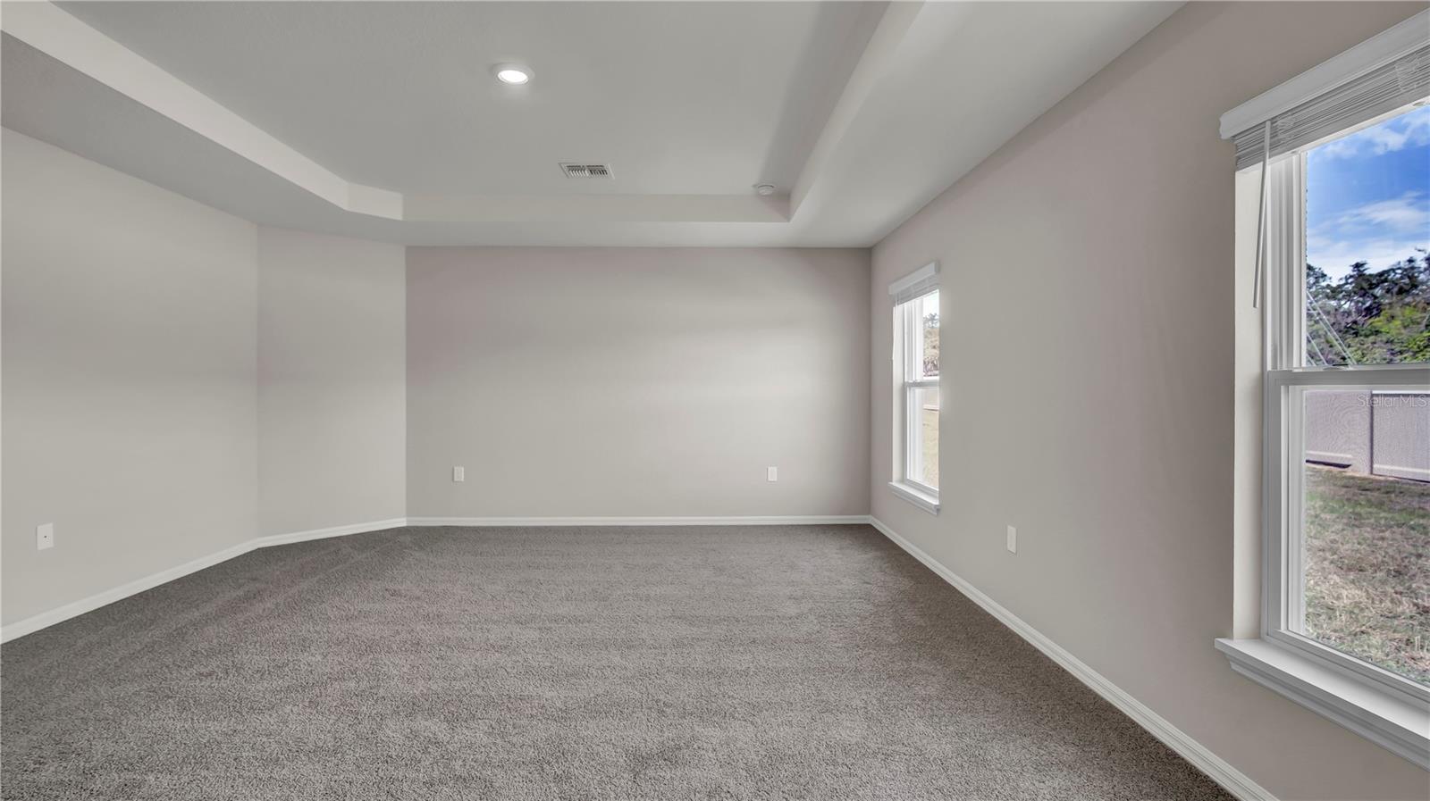 GENEVA LNDGS PH 2 - Residential Lease