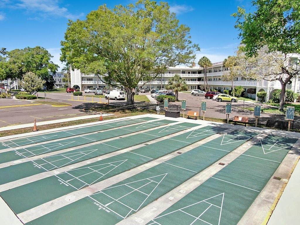 ON TOP OF THE WORLD - Residential