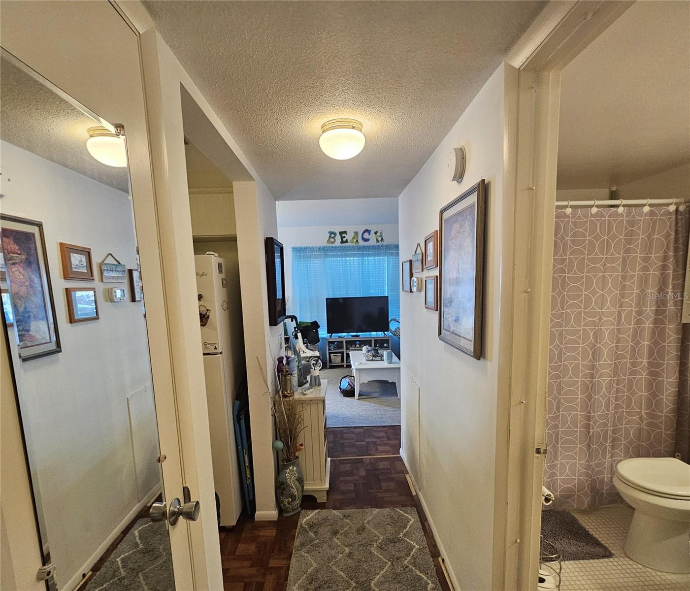 ON TOP OF THE WORLD - Residential