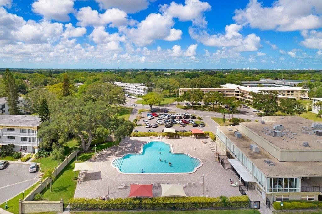 ON TOP OF THE WORLD - Residential