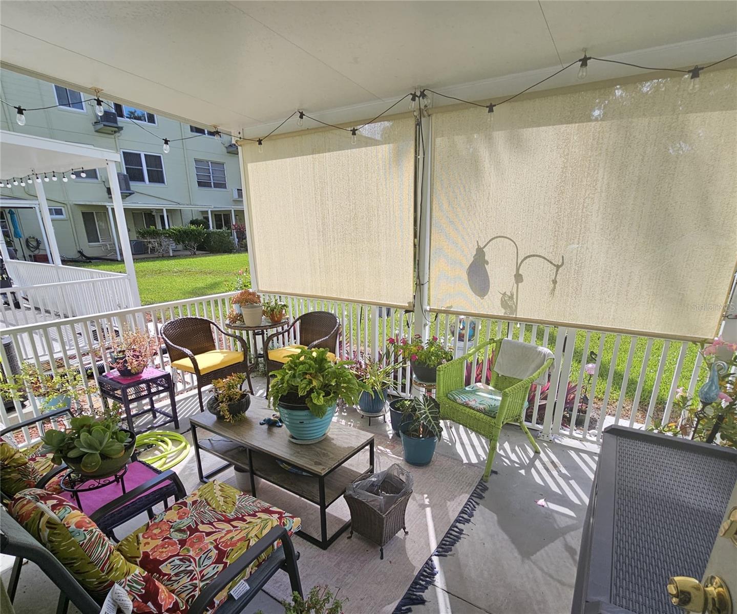 ON TOP OF THE WORLD - Residential