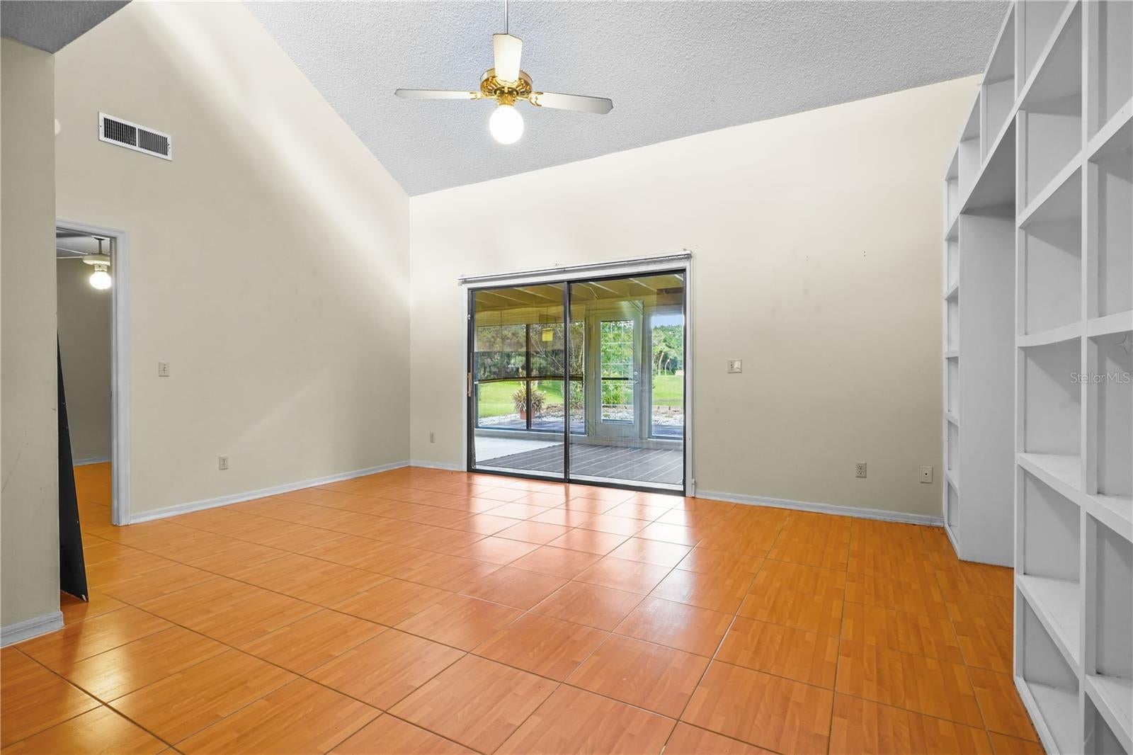 679 W CRANES CIRCLE