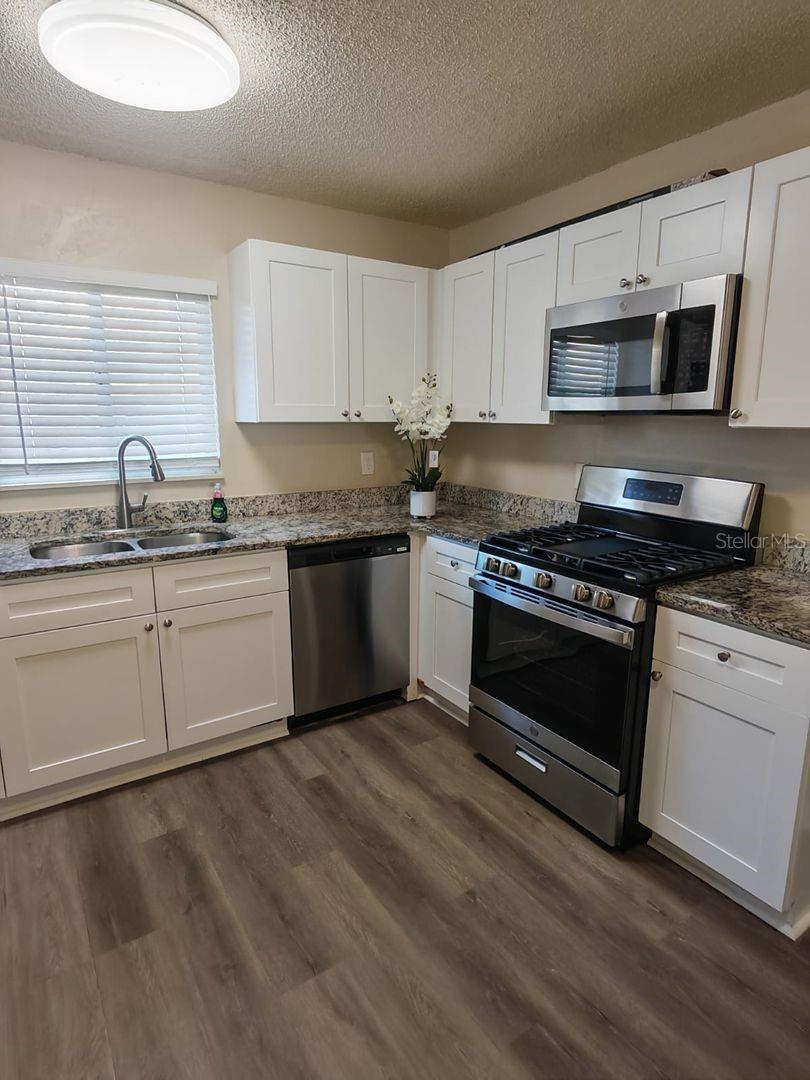 DOUGLAS PARK - Residential Lease