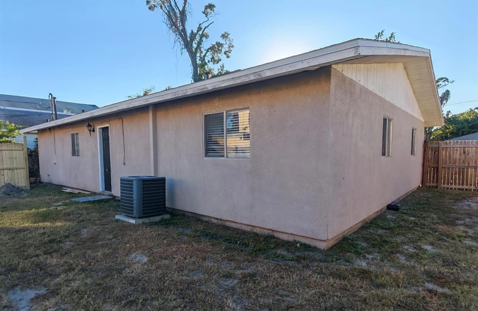 DOUGLAS PARK - Residential Lease