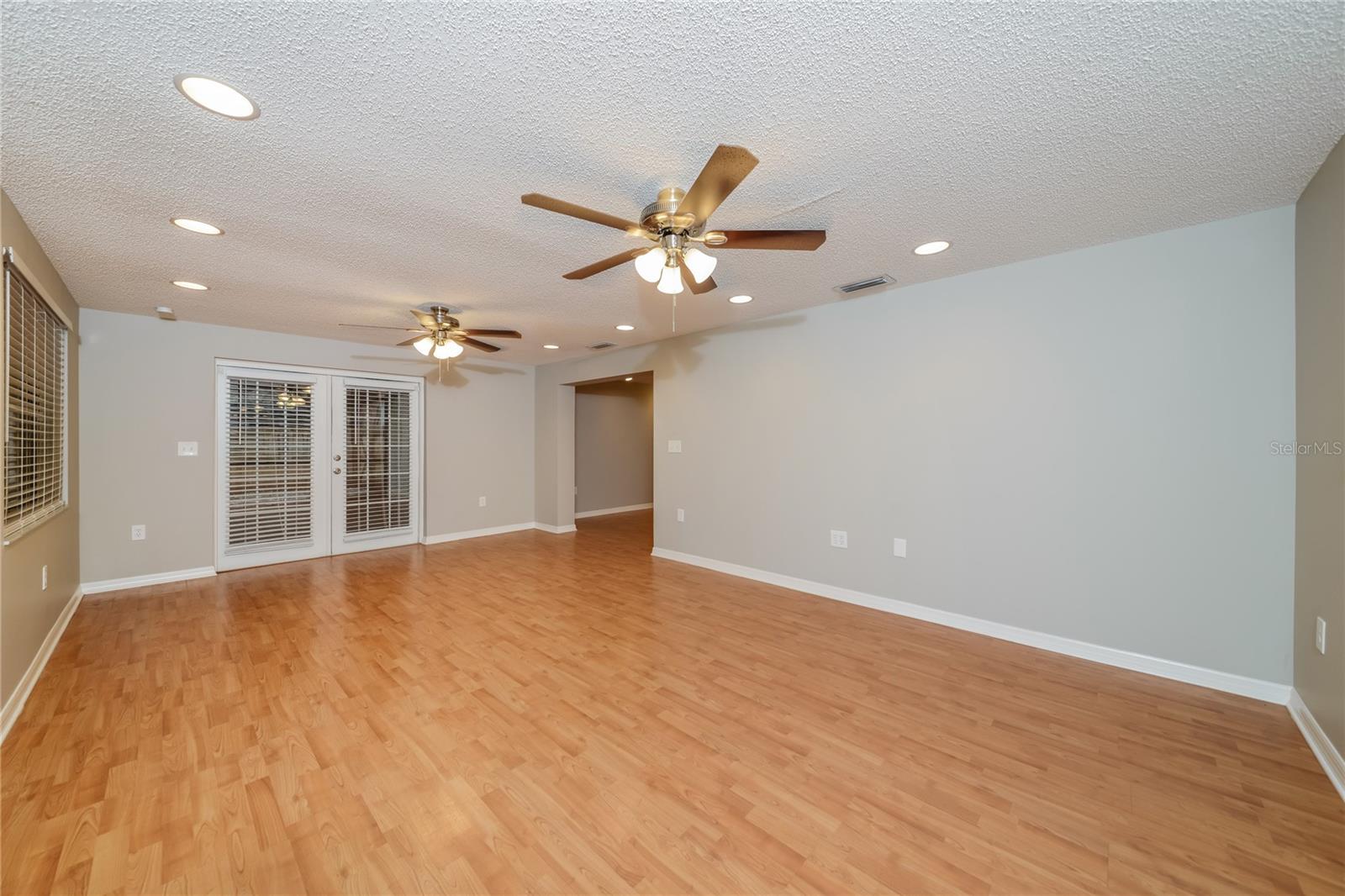 SARASOTA SPGS - Residential Lease