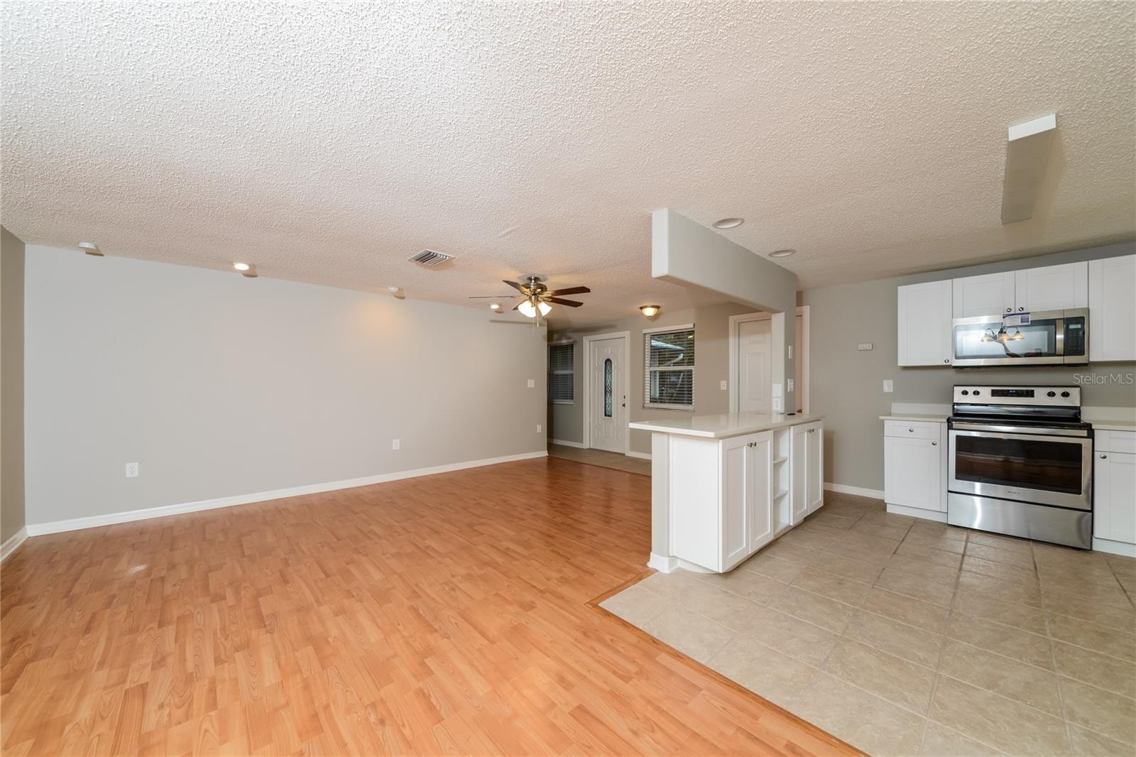 SARASOTA SPGS - Residential Lease