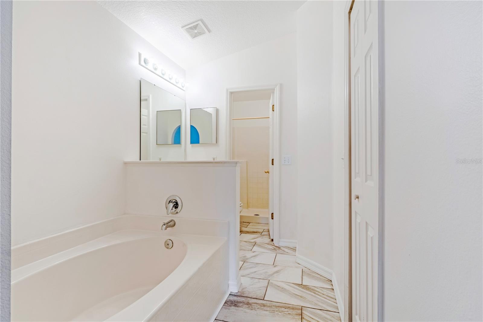 FOREST COVE - Residential