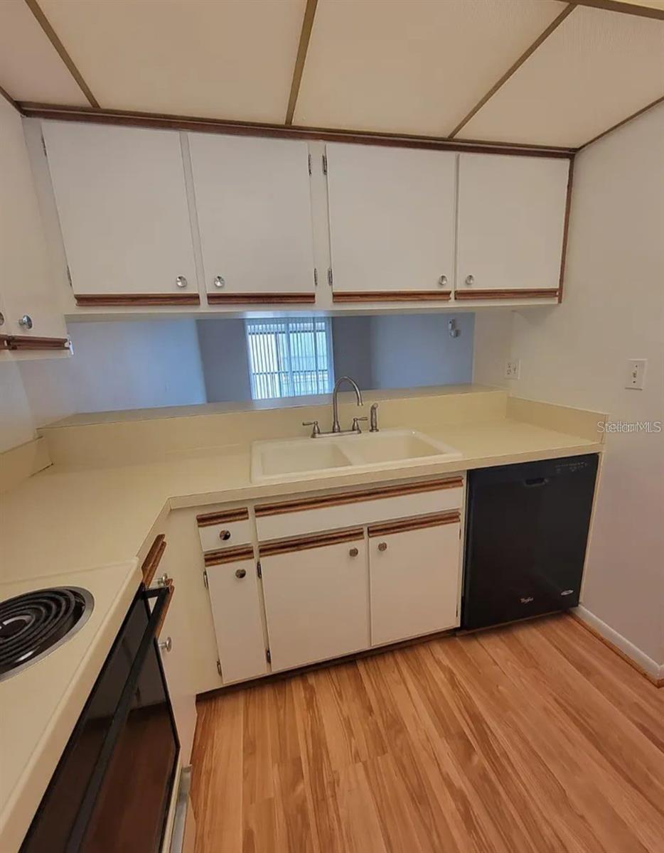 100 E KENTUCKY AVE 103D