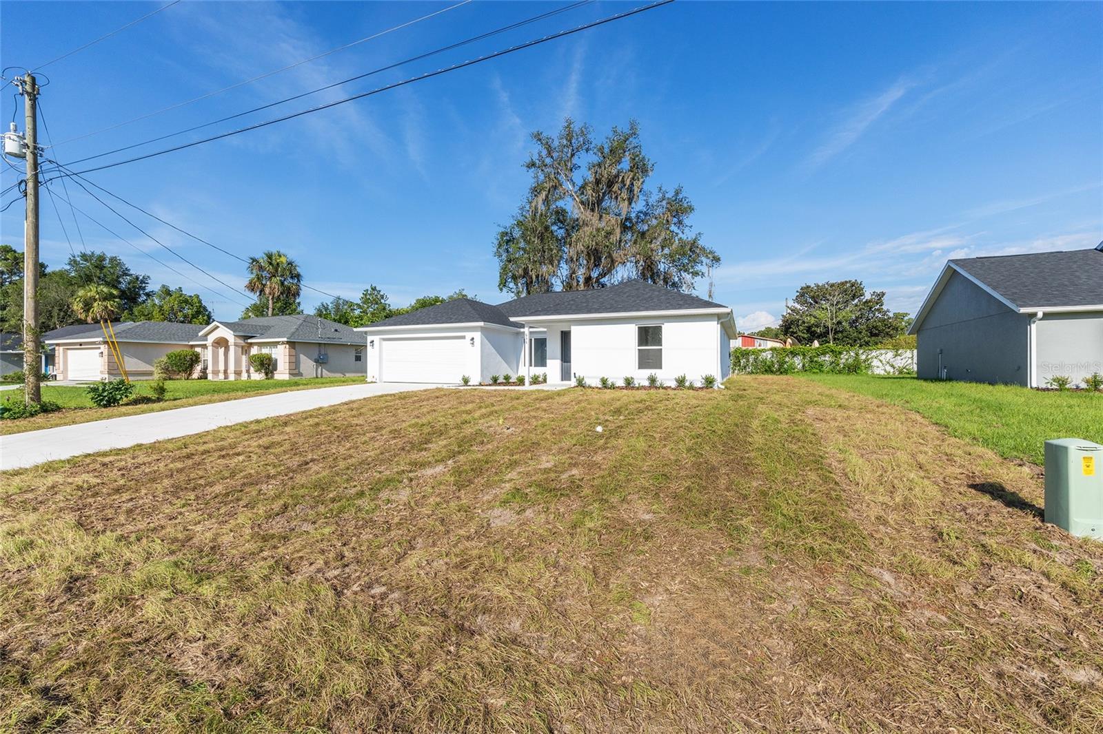 TRAILS E - Residential Lease