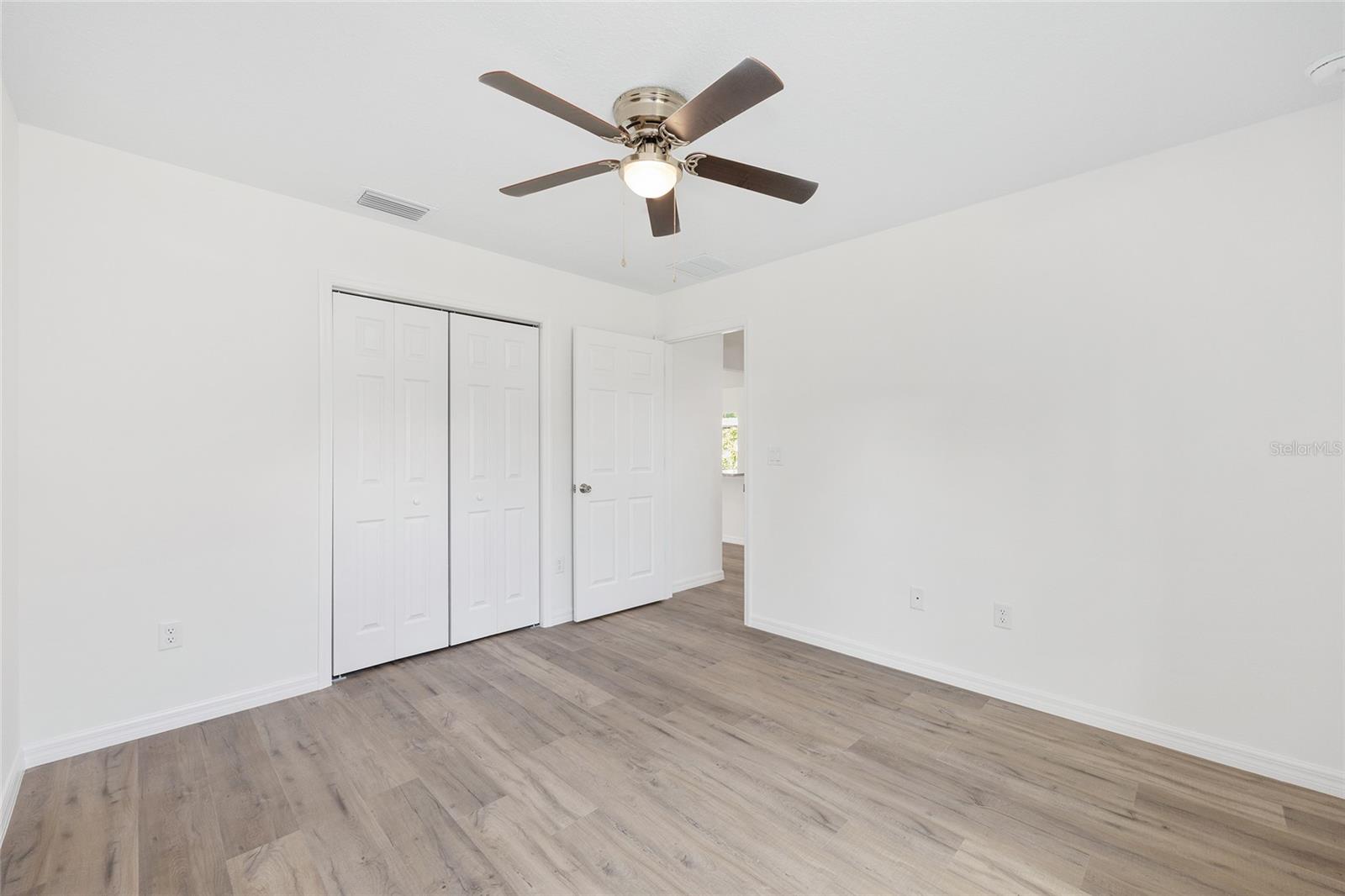 TRAILS E - Residential Lease