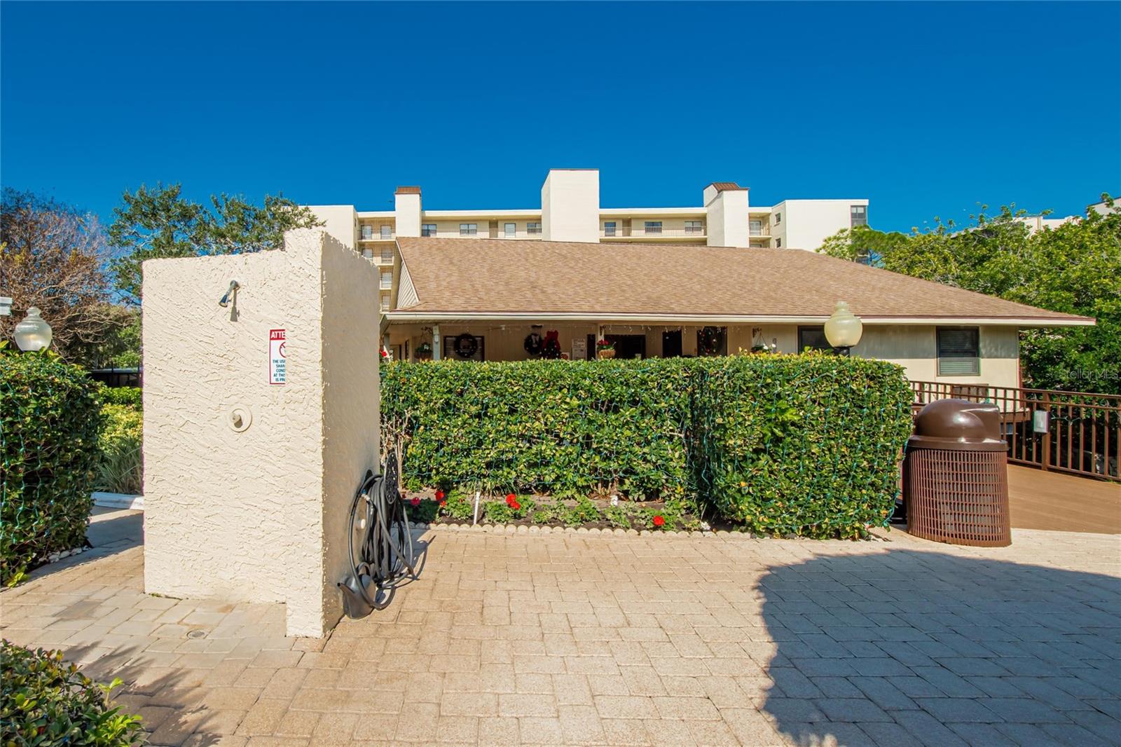 COVE CAY VILLAGE IV - Residential Lease