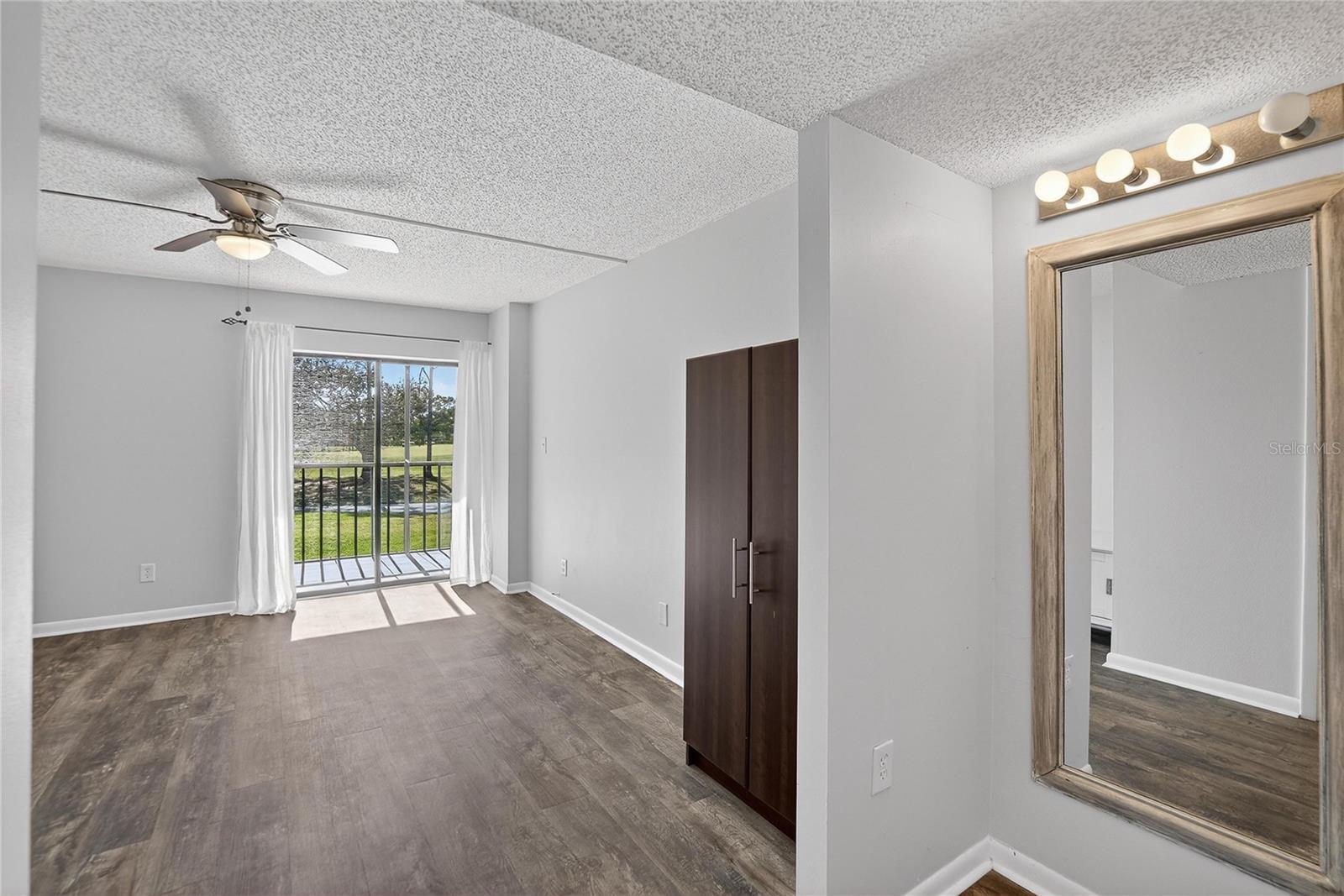 COVE CAY VILLAGE IV - Residential Lease