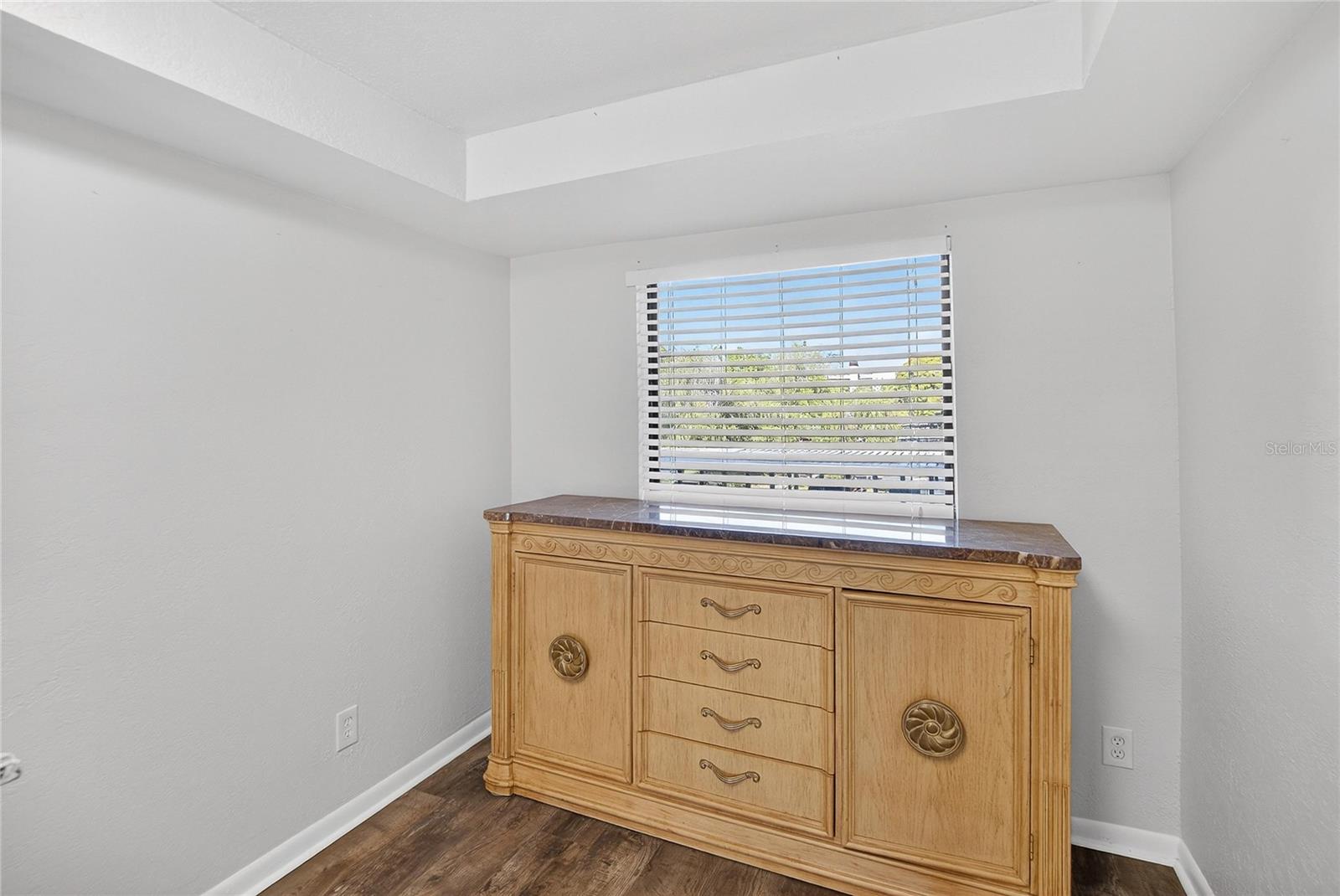 COVE CAY VILLAGE IV - Residential Lease