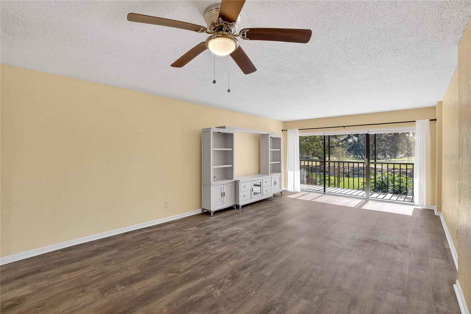 COVE CAY VILLAGE IV - Residential Lease