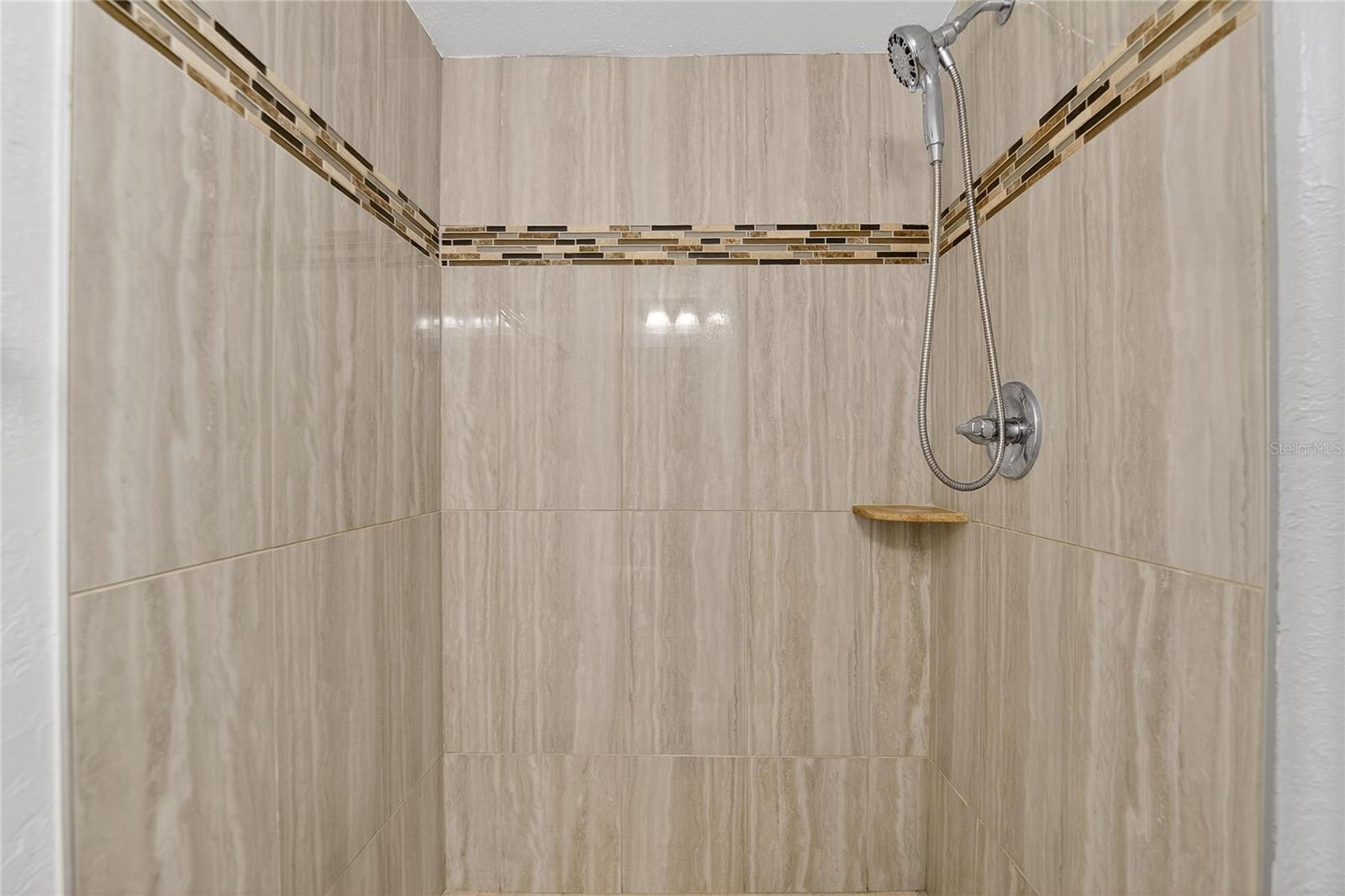 COVE CAY VILLAGE IV - Residential Lease