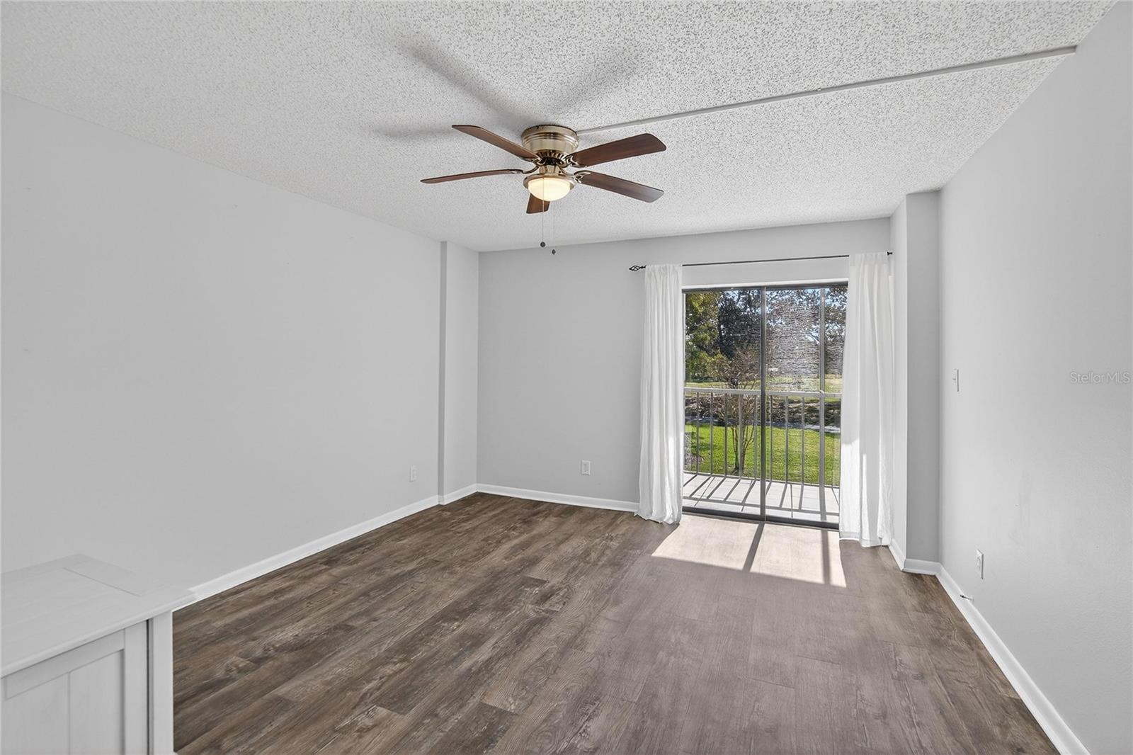 COVE CAY VILLAGE IV - Residential Lease