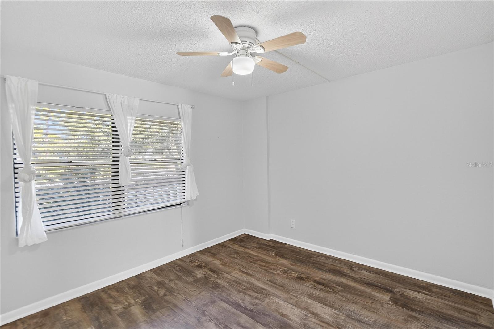 COVE CAY VILLAGE IV - Residential Lease