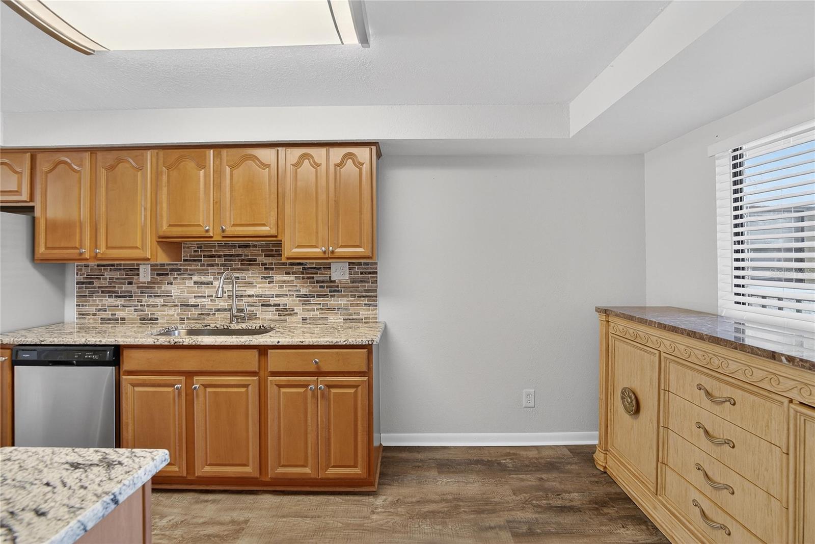 COVE CAY VILLAGE IV - Residential Lease