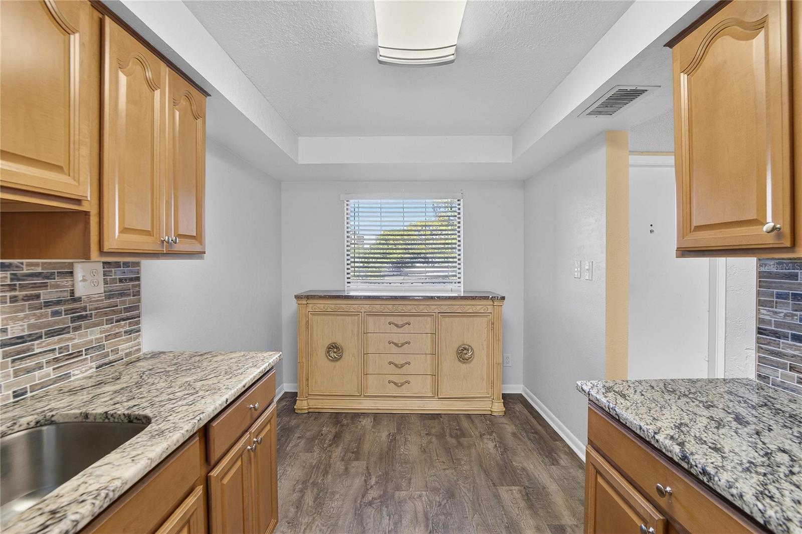 COVE CAY VILLAGE IV - Residential Lease