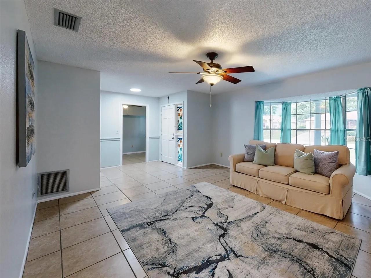1836 PLUMTREE DRIVE
