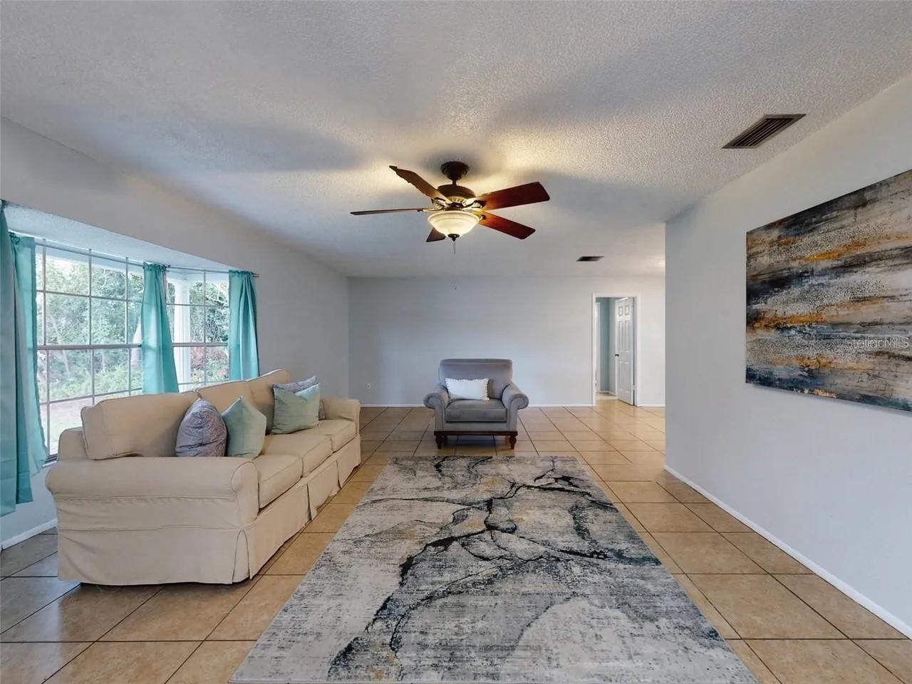 1836 PLUMTREE DRIVE