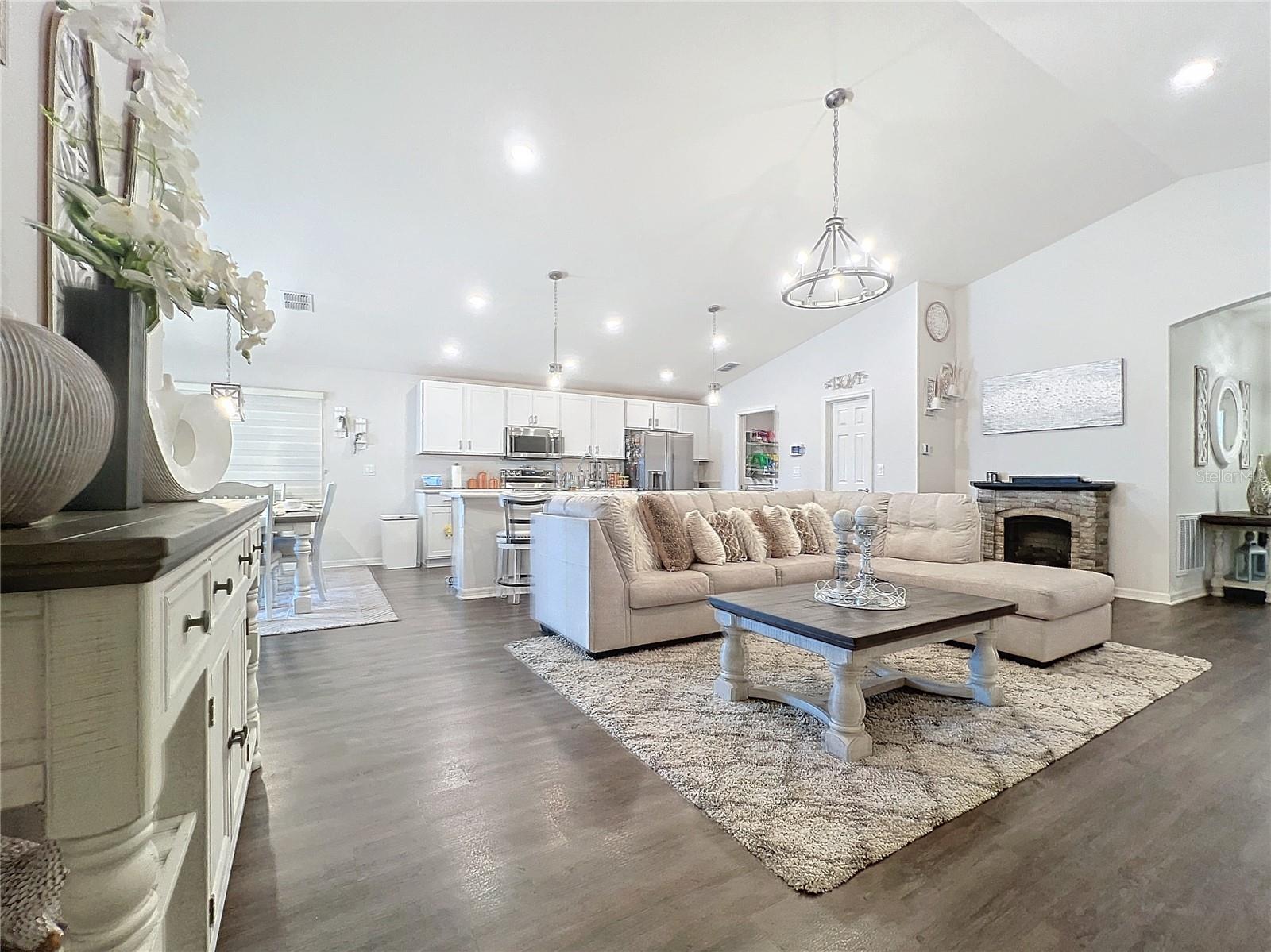 GRACELYN GROVE PH 1 - Residential Lease