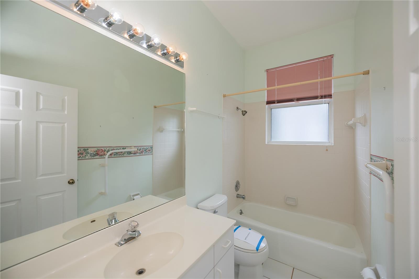 2388 - ISLES OF CHESTNUT CREEK UNIT 1 - Residential