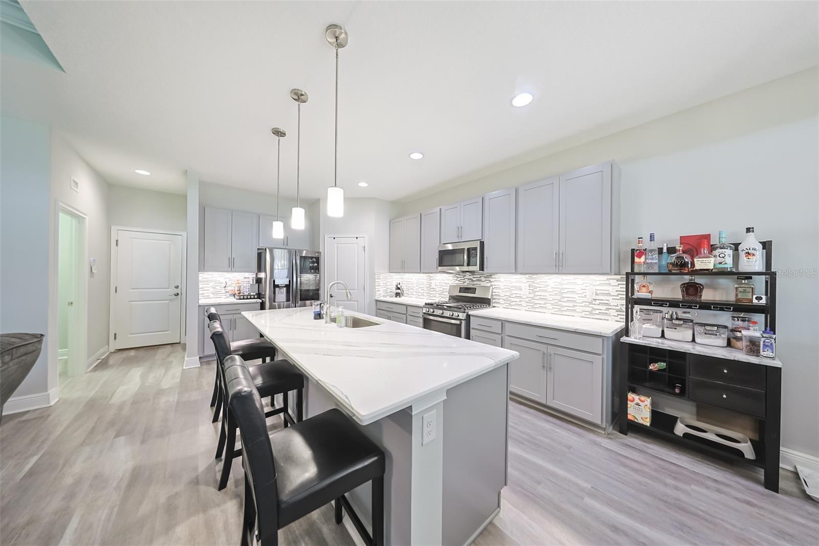 FLORABLU ESTATES - Residential