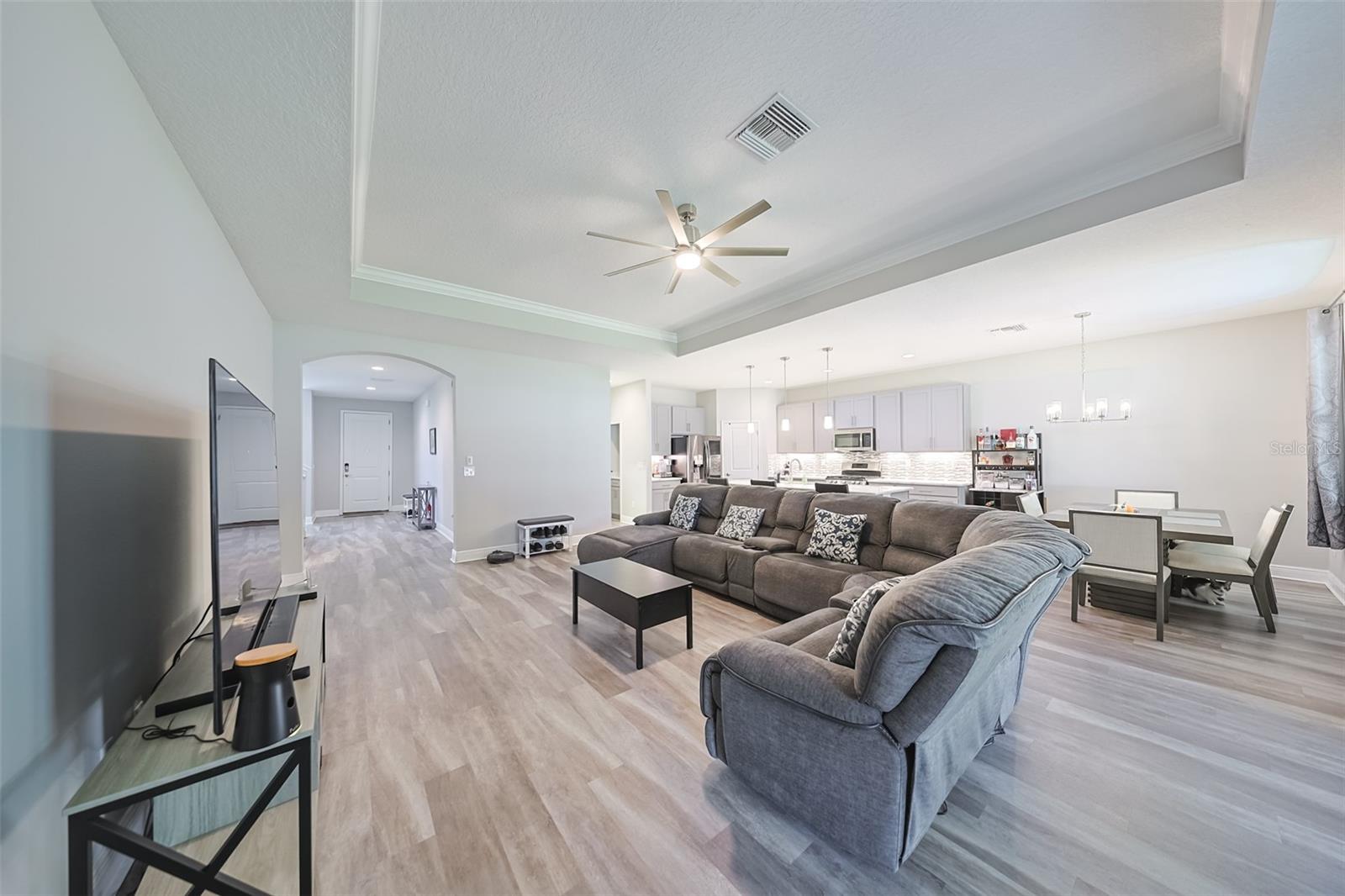 FLORABLU ESTATES - Residential